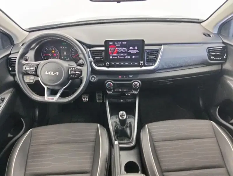 Kia Stonic usata a Como (4)
