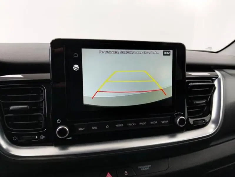 Kia Stonic usata a Como (12)