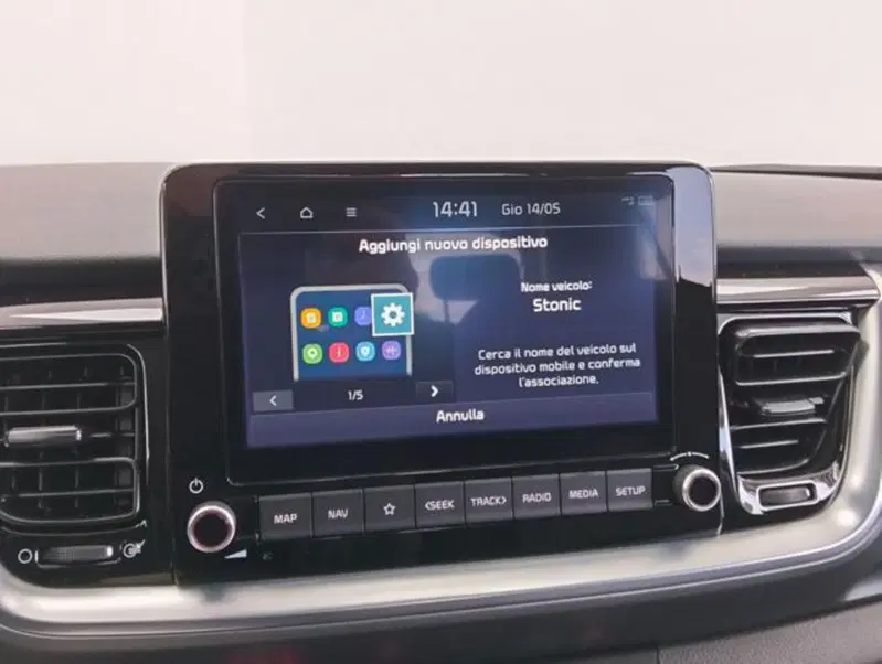 Kia Stonic usata a Como (13)