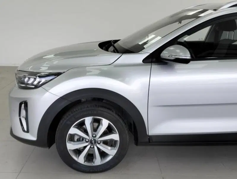 Kia Stonic usata a Como (9)