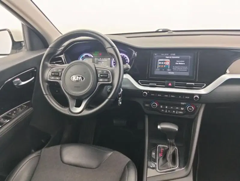 Kia Niro usata a Como (13)