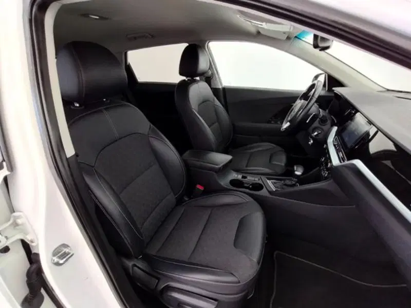 Kia Niro usata a Como (3)