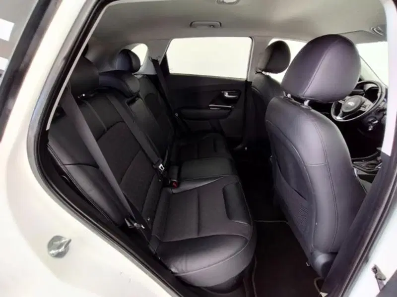 Kia Niro usata a Como (5)
