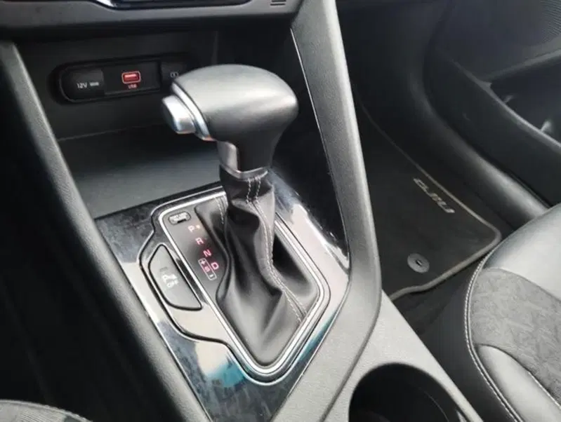 Kia Niro usata a Como (9)
