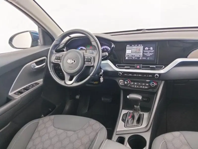 Kia Niro usata a Como (10)