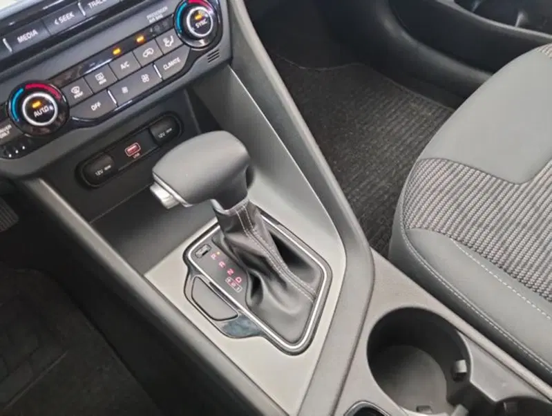 Kia Niro usata a Como (19)