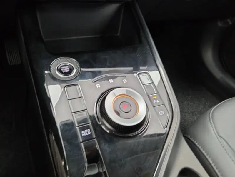 Kia Niro usata a Como (16)