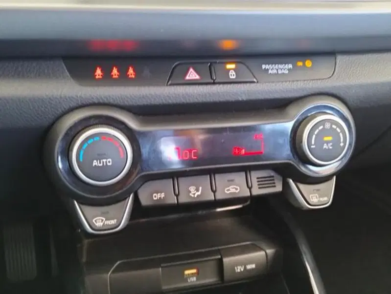 Kia Rio usata a Como (15)