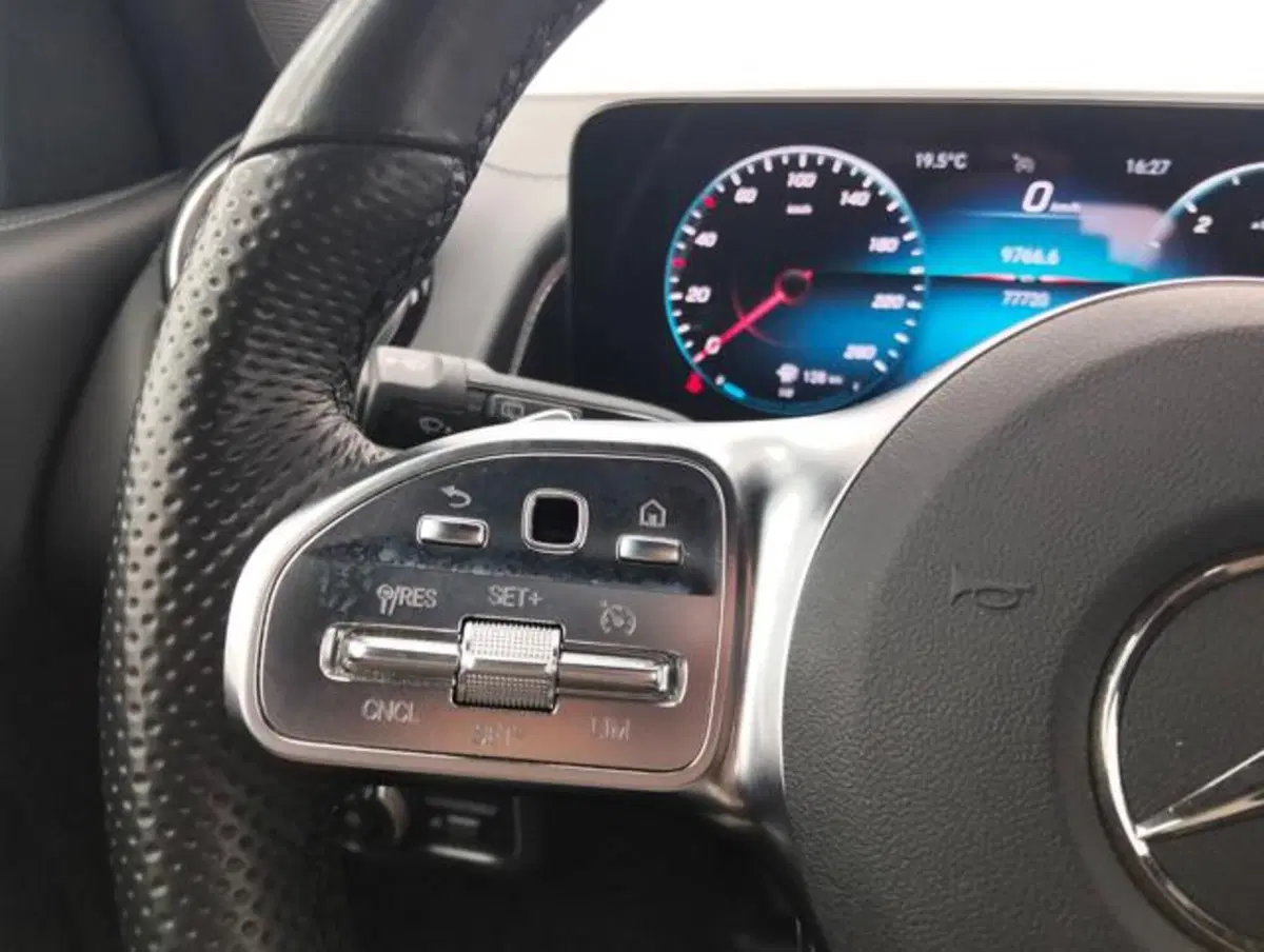 Mercedes-Benz GLB usata a Como (12)