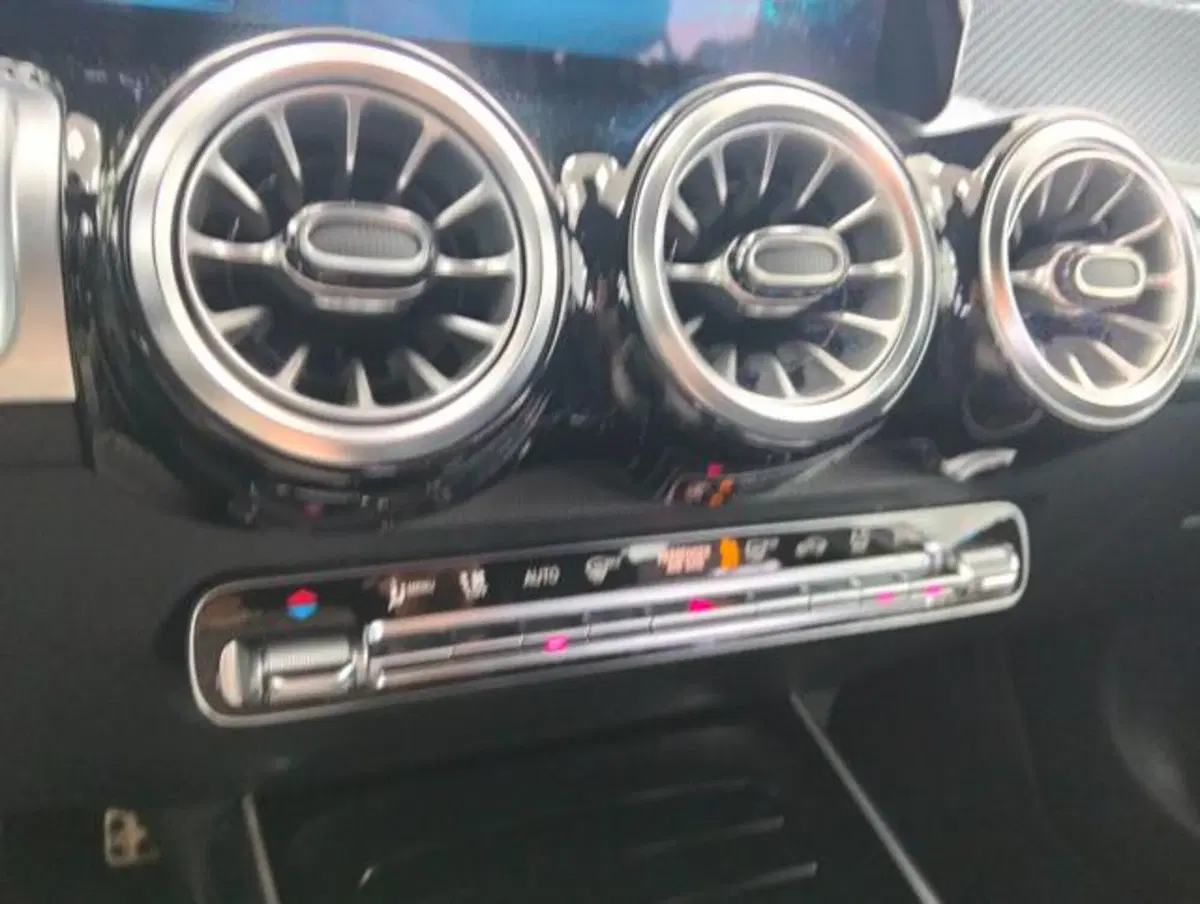 Mercedes-Benz GLB usata a Como (17)