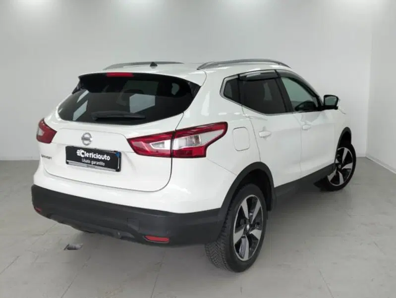 Nissan Qashqai usata a Como (2)