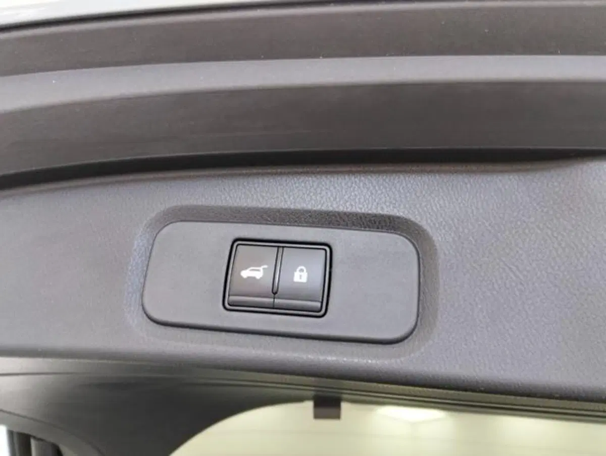 Nissan Qashqai usata a Como (16)