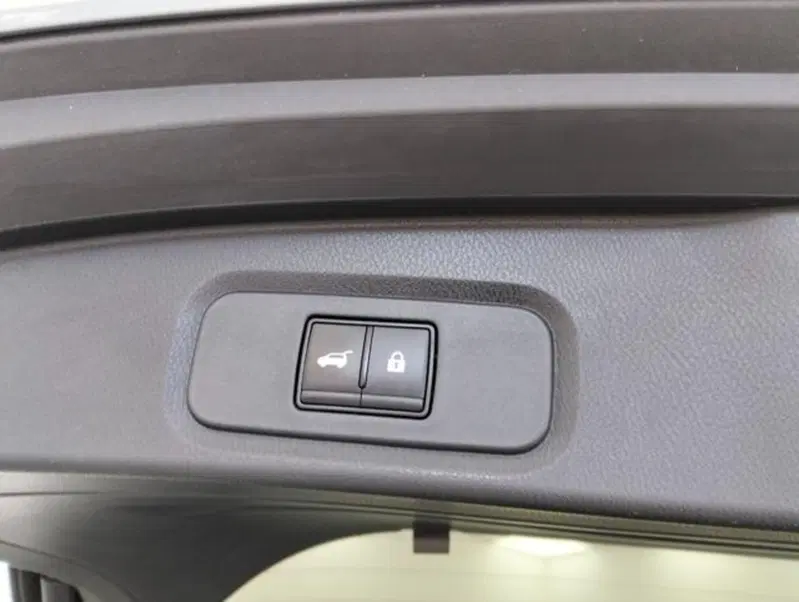 Nissan Qashqai usata a Como (16)