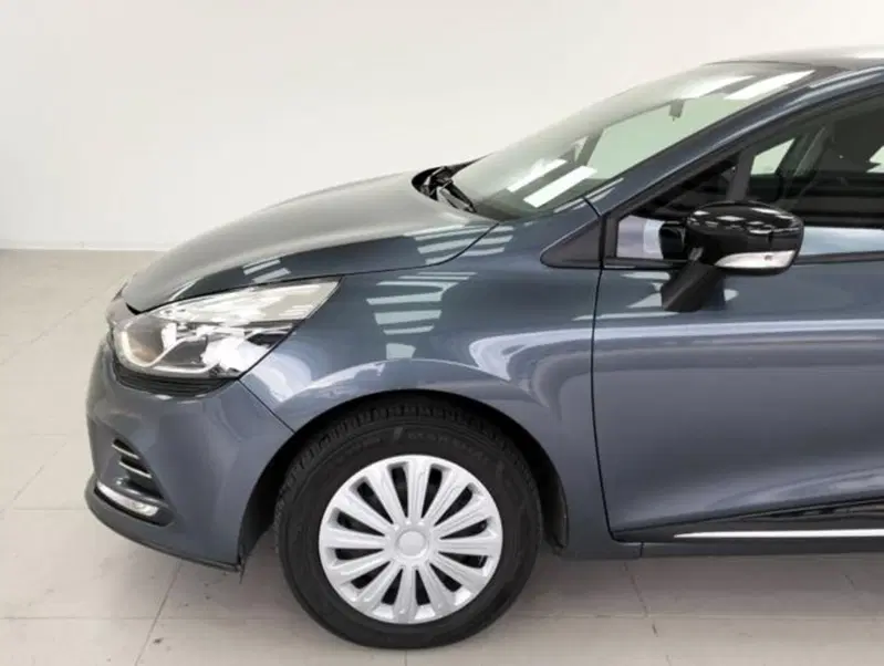Renault Clio usata a Como (10)