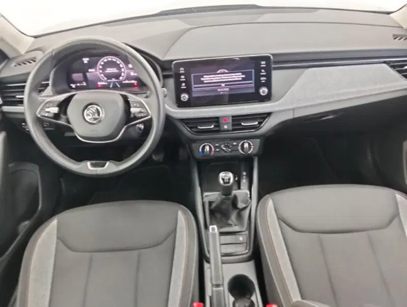 Skoda Kamiq usata a Como (4)