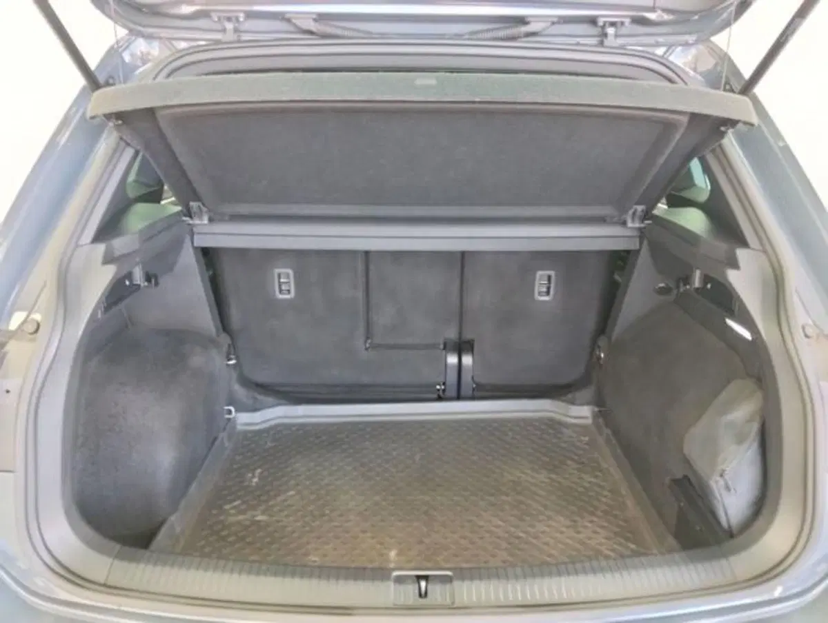 Volkswagen Tiguan usata a Como (18)