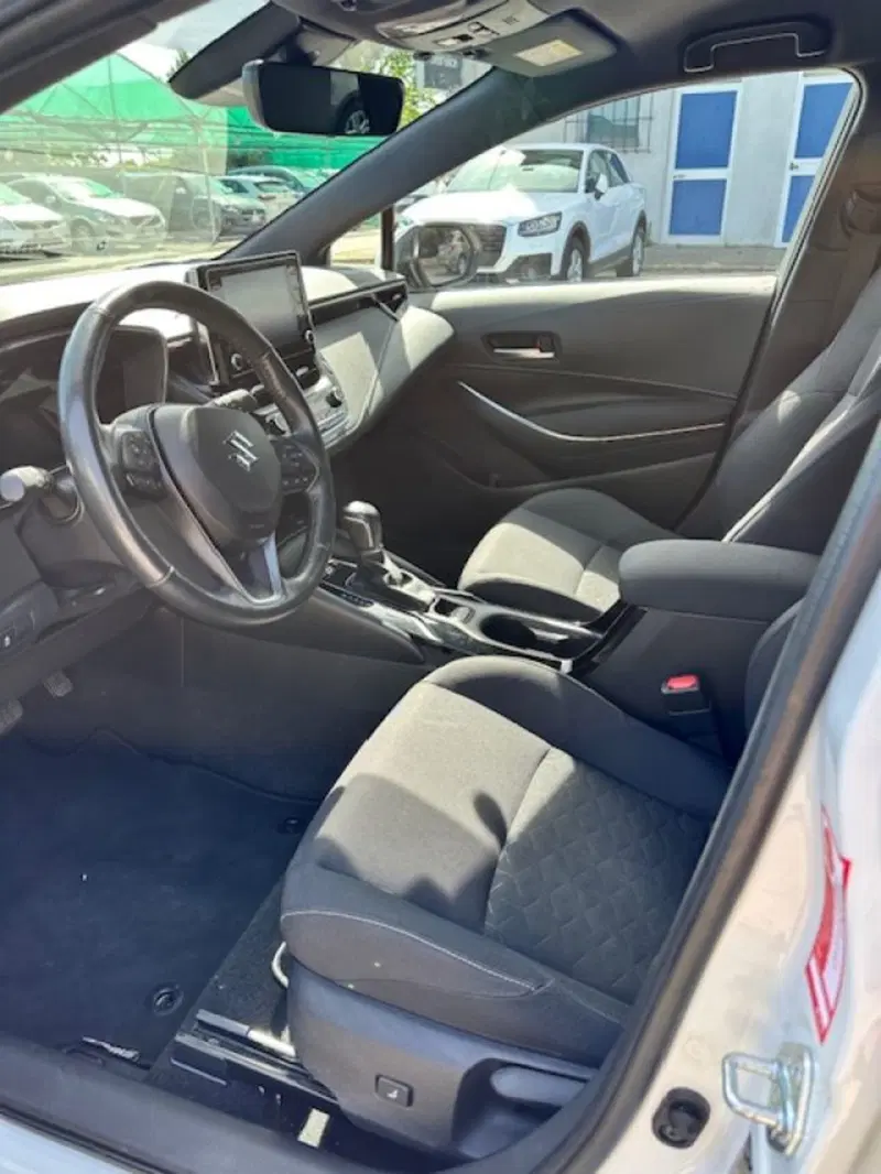 Suzuki Swace usata a Novara (6)