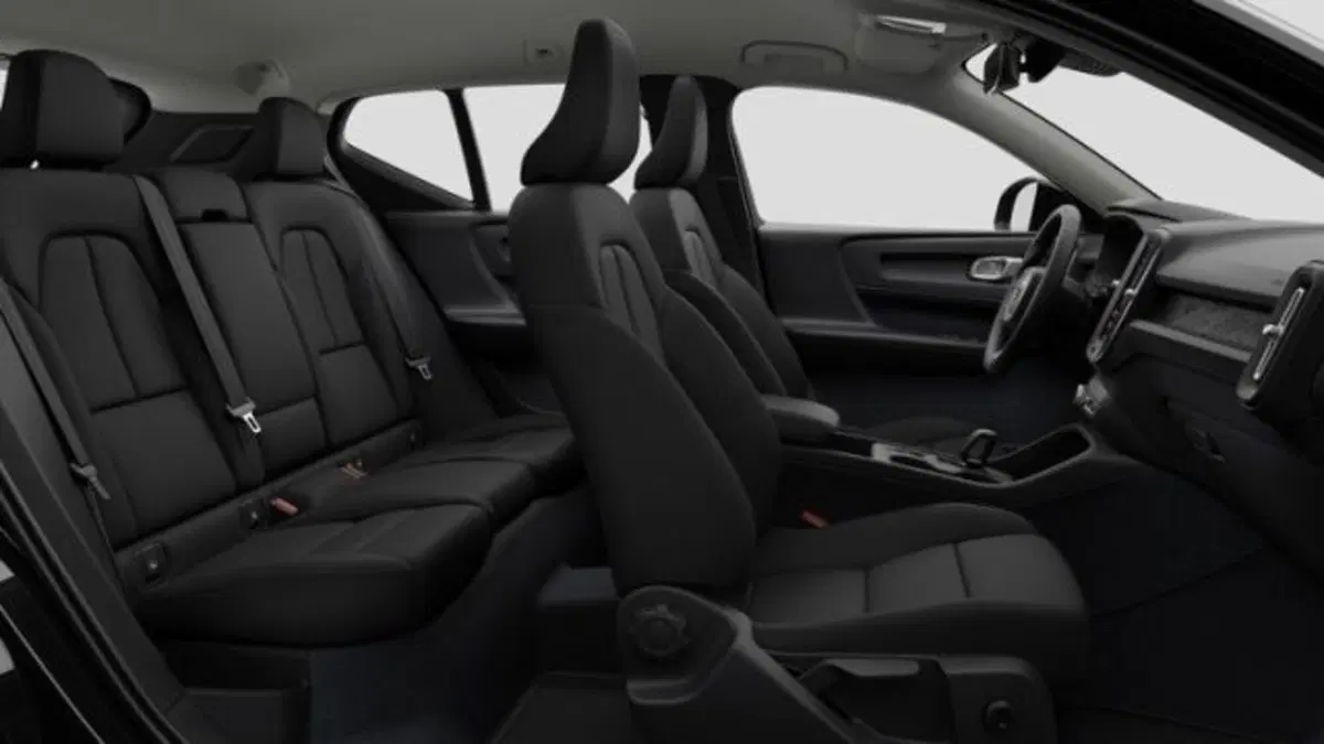 Volvo XC40 nuova a Treviso (13)
