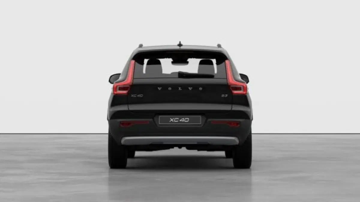 Volvo XC40 nuova a Treviso (7)