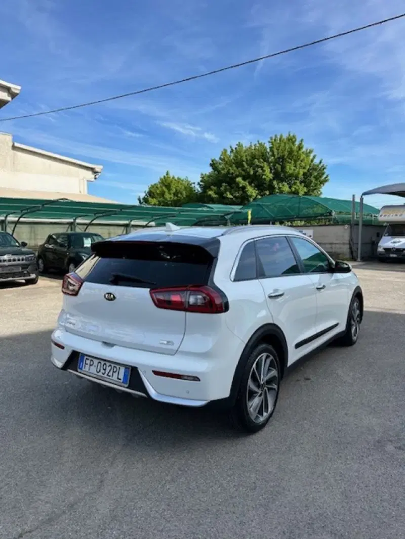 Kia Niro usata a Novara (16)