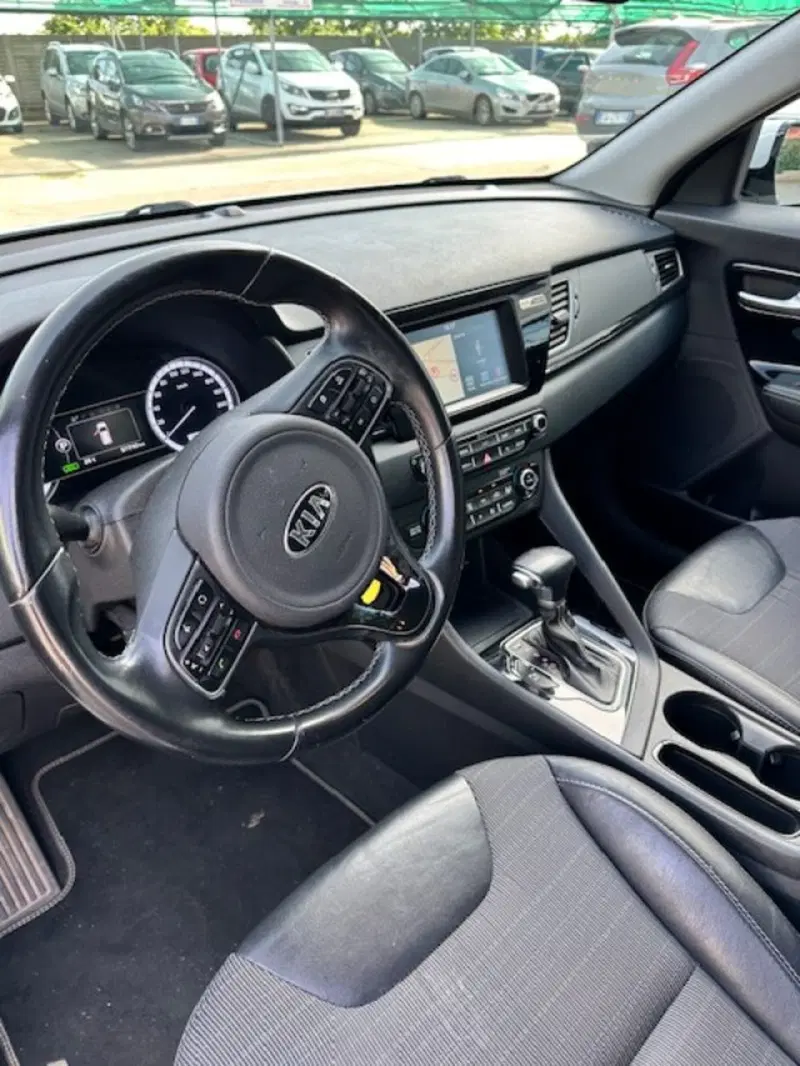 Kia Niro usata a Novara (7)