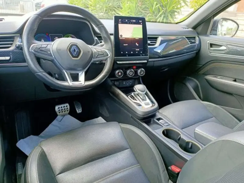 Renault Arkana usata a Firenze (15)