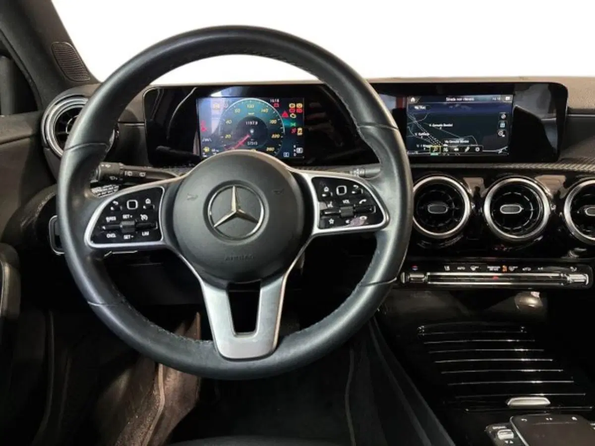 Mercedes-Benz Classe A usata a Bologna (11)