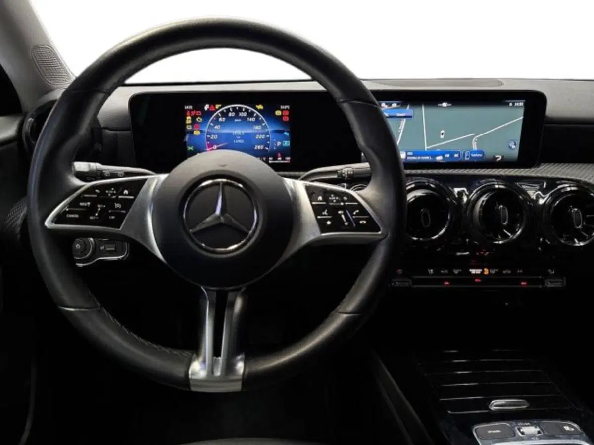 Mercedes-Benz Classe A usata a Bologna (11)