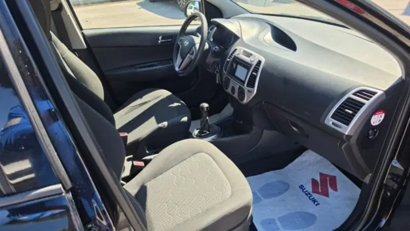 Hyundai i20 usata a Macerata (6)
