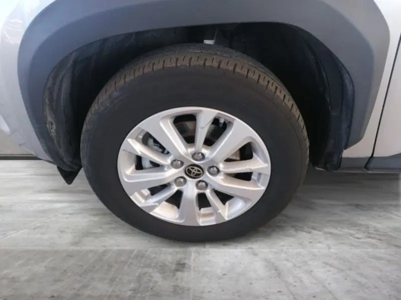 Toyota Yaris Cross usata a Roma (13)