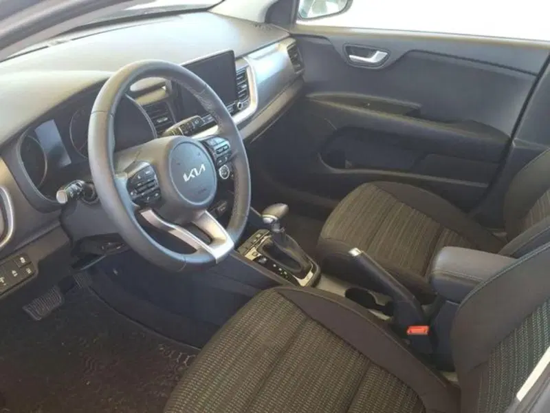 Kia Stonic usata a Roma (6)