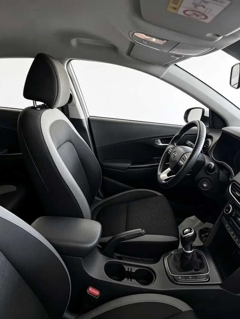 Hyundai Kona usata a Lecce (6)