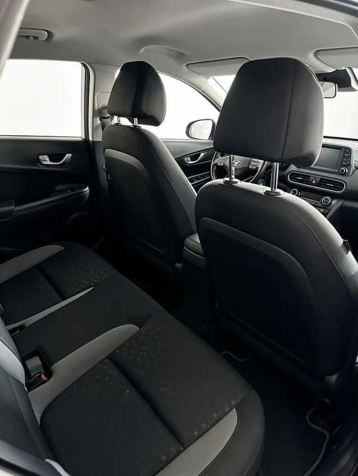 Hyundai Kona usata a Lecce (7)