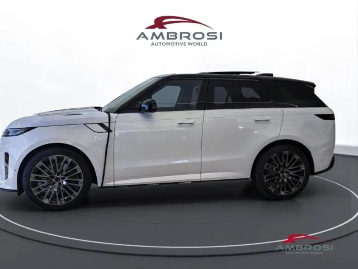Land Rover Range Rover Sport nuova a Perugia (5)