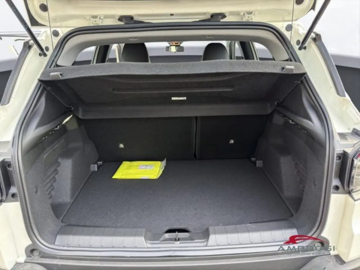 Jeep Avenger nuova a Perugia (9)