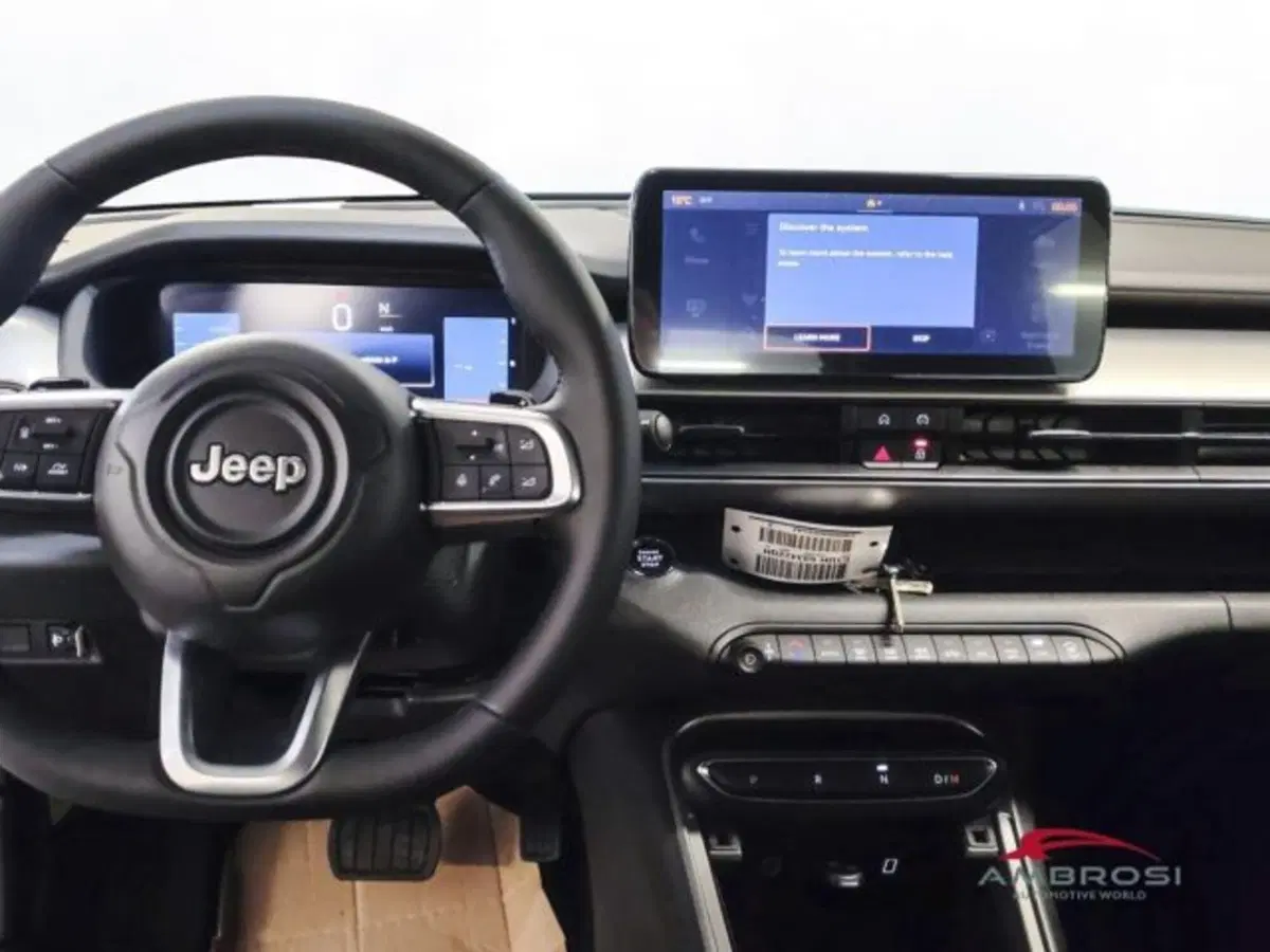 Jeep Avenger nuova a Perugia (15)