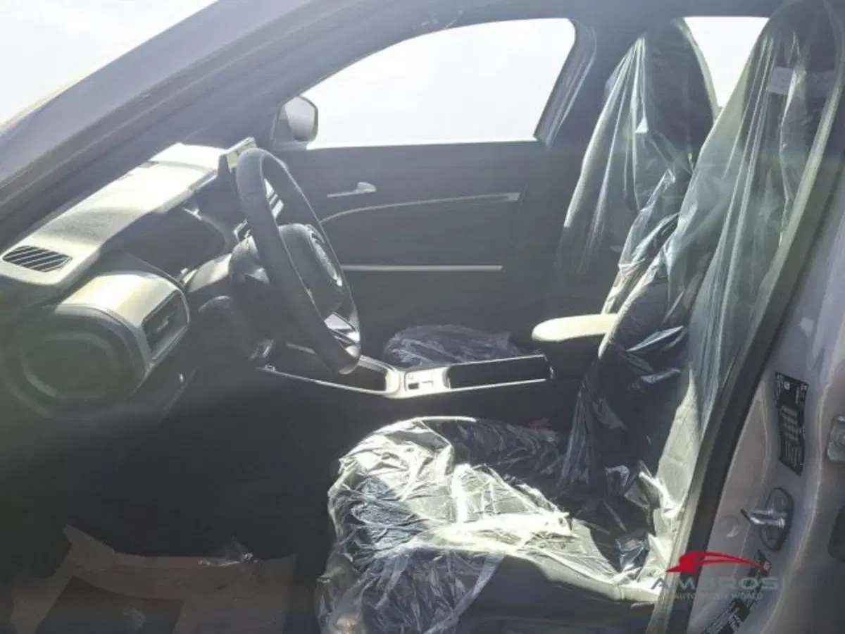 Jeep Avenger nuova a Perugia (10)