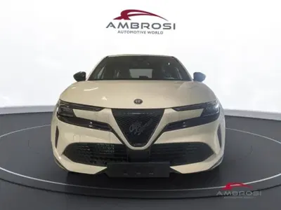 Alfa Romeo Junior 1.2 ibrida 145cv edct6 nuova a Corciano