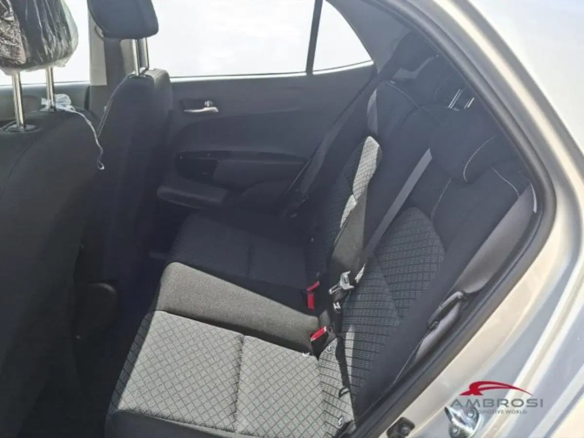 Kia Picanto nuova a Perugia (11)