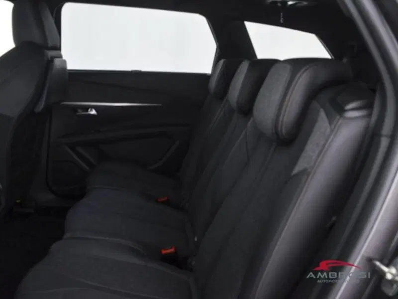 Peugeot 5008 usata a Perugia (10)