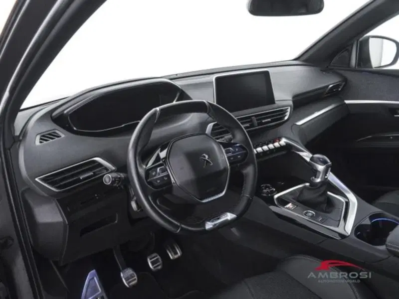 Peugeot 5008 usata a Perugia (8)