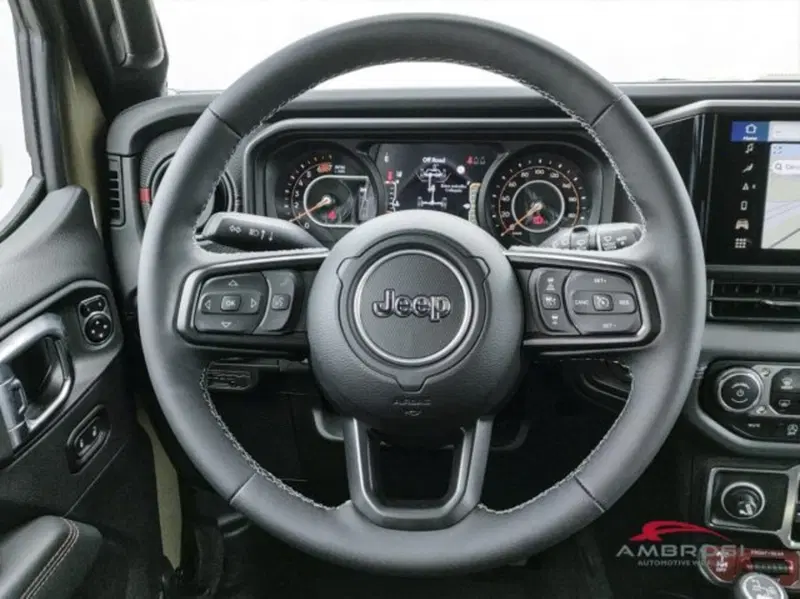Jeep Wrangler Unlimited nuova a Perugia (12)