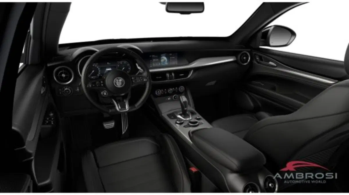 Alfa Romeo Stelvio nuova a Perugia (5)
