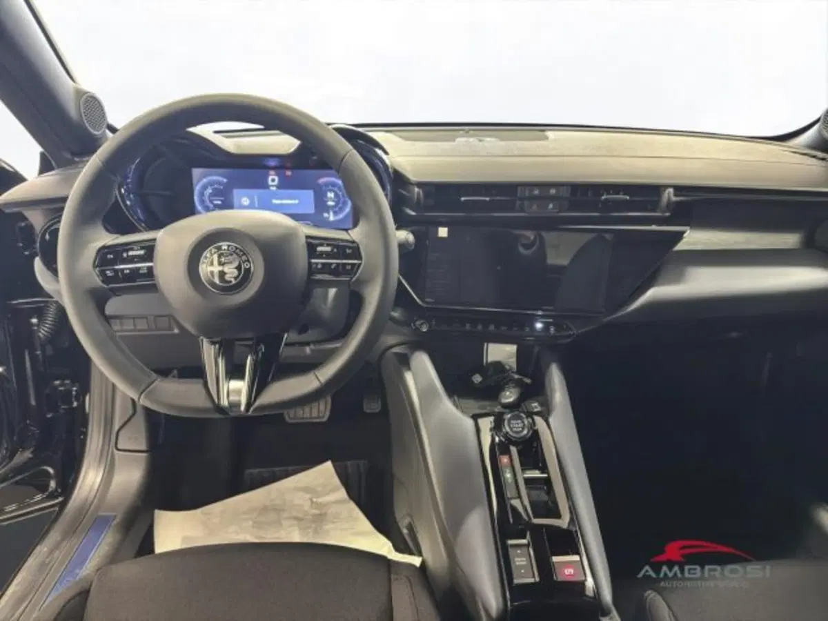 Alfa Romeo Junior nuova a Perugia (15)