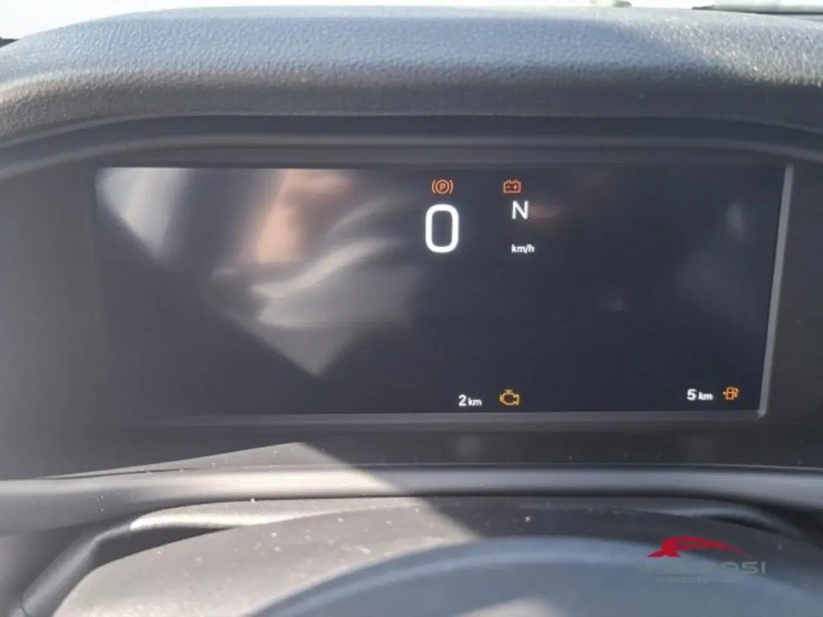 Jeep Avenger nuova a Perugia (13)
