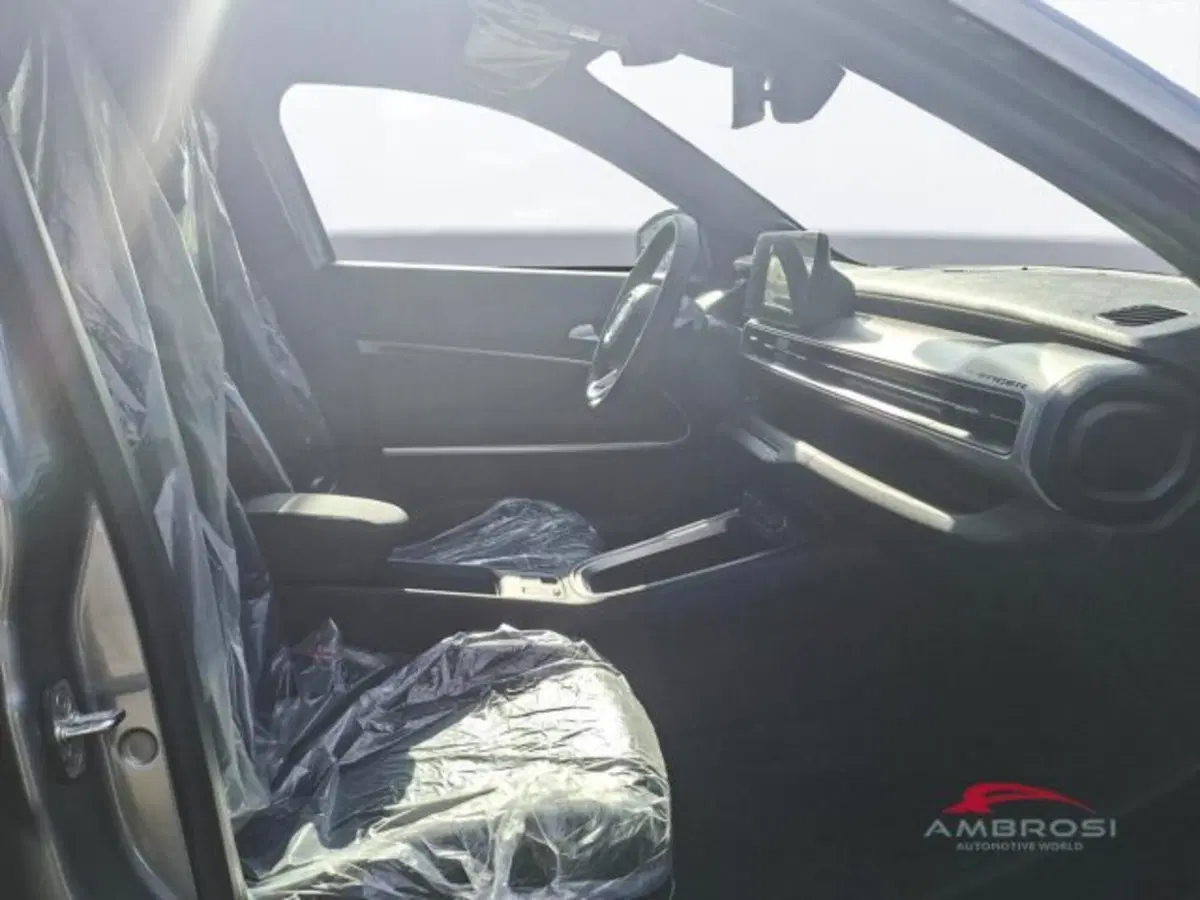 Jeep Avenger nuova a Perugia (12)