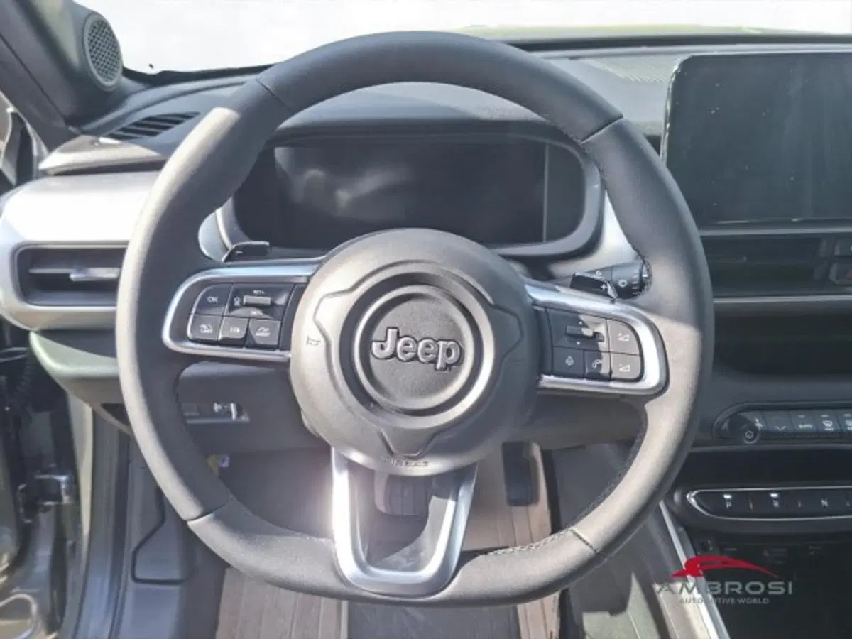 Jeep Avenger nuova a Perugia (14)