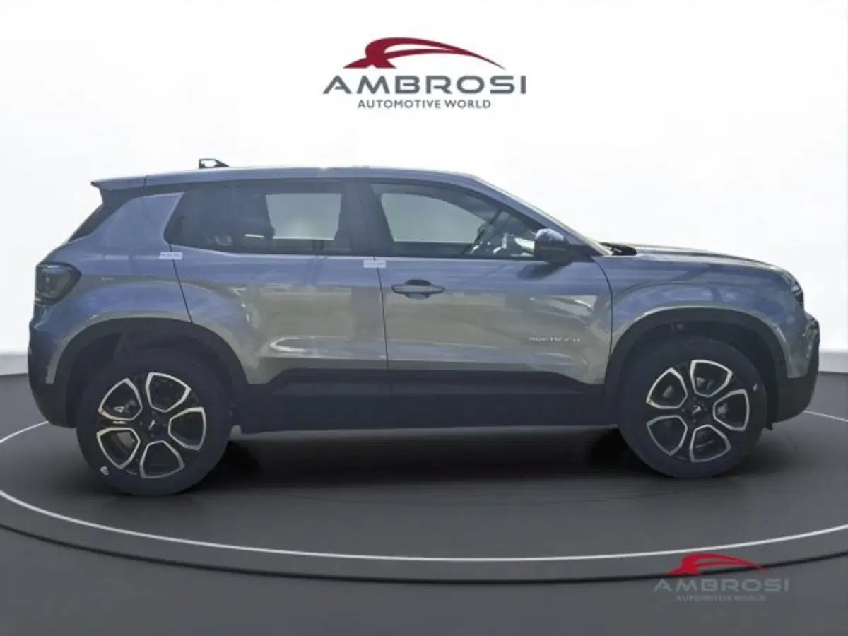Jeep Avenger nuova a Perugia (5)