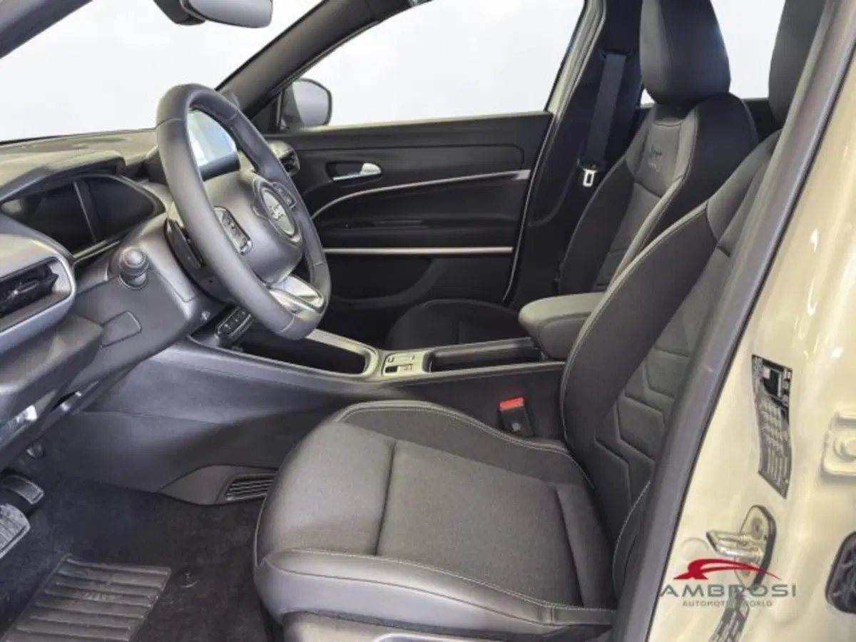 Jeep Avenger nuova a Perugia (10)