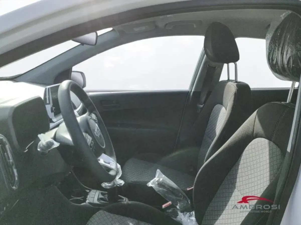 Kia Picanto nuova a Perugia (9)